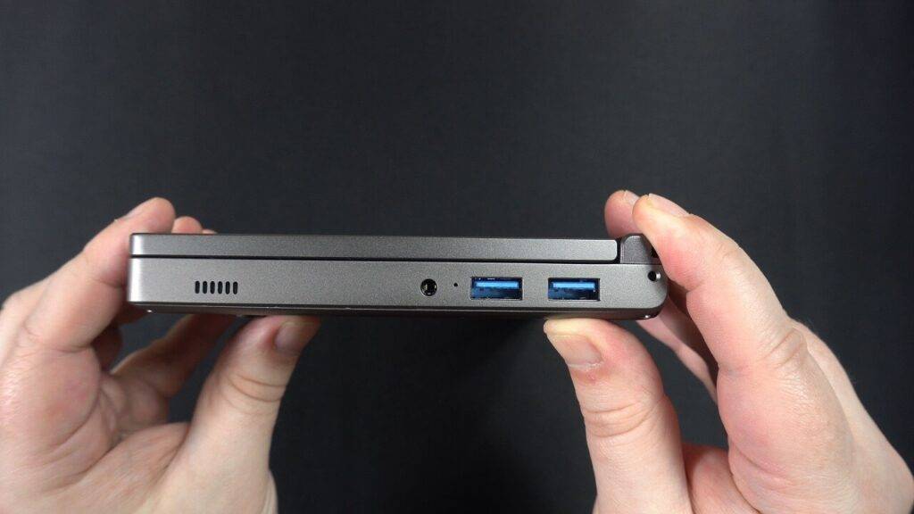 Right side view of the GPD Pocket 3