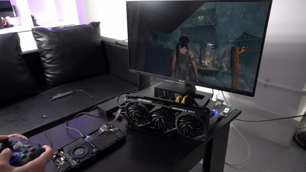 AYA NEO Pro kører Tomb Raider med en eGPU