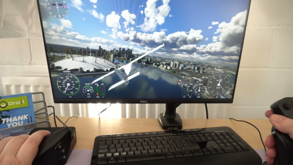 UM690 Microsoft Flight Simulator O2 Arena -lentosimulaattori