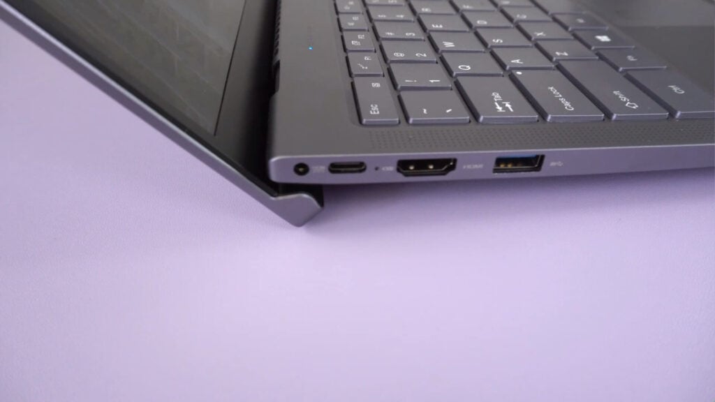 GMKTec Gbook Hinge to allow airflow and more comfortable typing