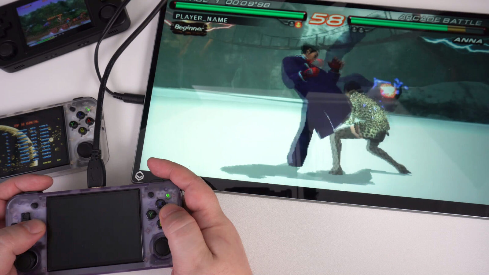 2 Pellicole Protettive PET Per Anbernic RG Rotate 3,5" – Ultra Trasparenti E Antigraffio, Ideali Per Il Gioco Retrò