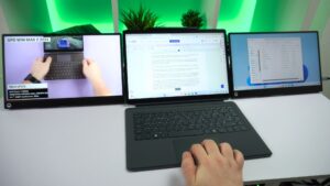 Minisforum v3 triple monitor setup