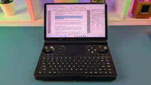 The GPD WIN Mini 2025 is perfect for brief note taking