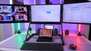 Transform the GPD MicroPC 2 into a desktop setup supporting up to 4 external monitors