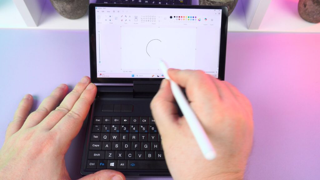 GPD MicroPC 2 mini laptop is compatible with a capacative stylus