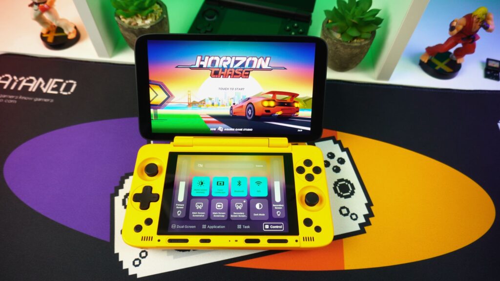 AYANEO Pocket DS displays