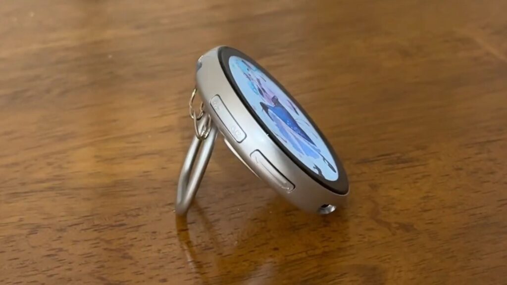 NIKKO Dynamic Electronic Badge stand mode