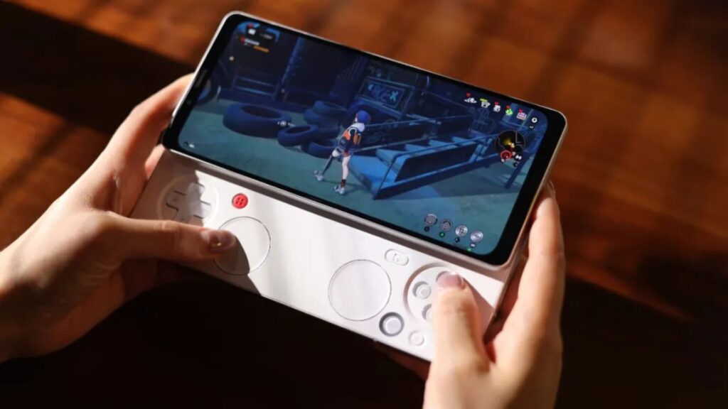 Playing a game on the AYANEO Pocket PLAY