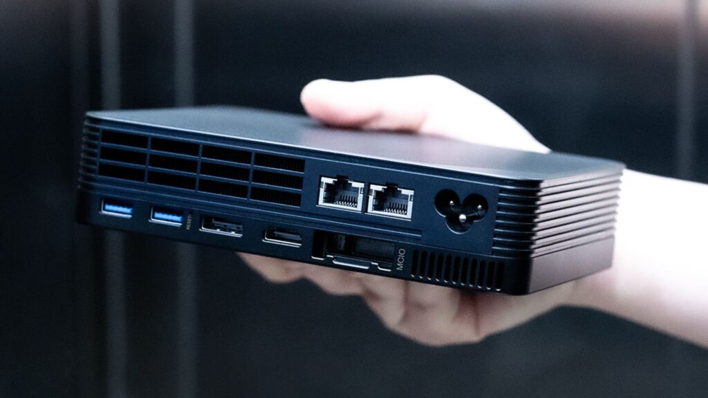 GPD BOX galinis vaizdas