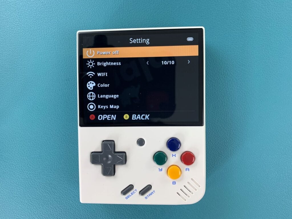 Settings menu of the Retro Console Miyoo Mini+ on a blue background