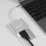 DroiX FX3 USB Type-C Hub Connected to an Apple MacBook Pro