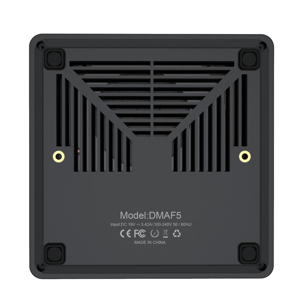 MINISFORUM DMAF5 AMD Mini PC mit Ryzen 5 - Darstellung von unten mit Lufteinlass