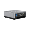 MinisForum EliteMini UM700 - Mostrando desde la parte trasera en ángulo con E/S que son 2x USB Tipo-A 3.0, 1x HDMI, 1x DisplayPort, 2x Puertos Ethernet RJ45 y Puerto de Alimentación